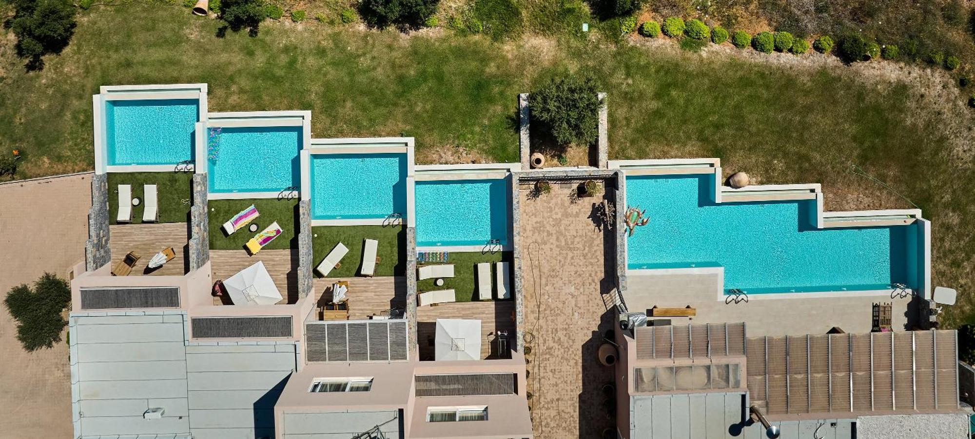 Deluxe Bungalow auf 2 Ebenen mit eigenem Infinity-Pool