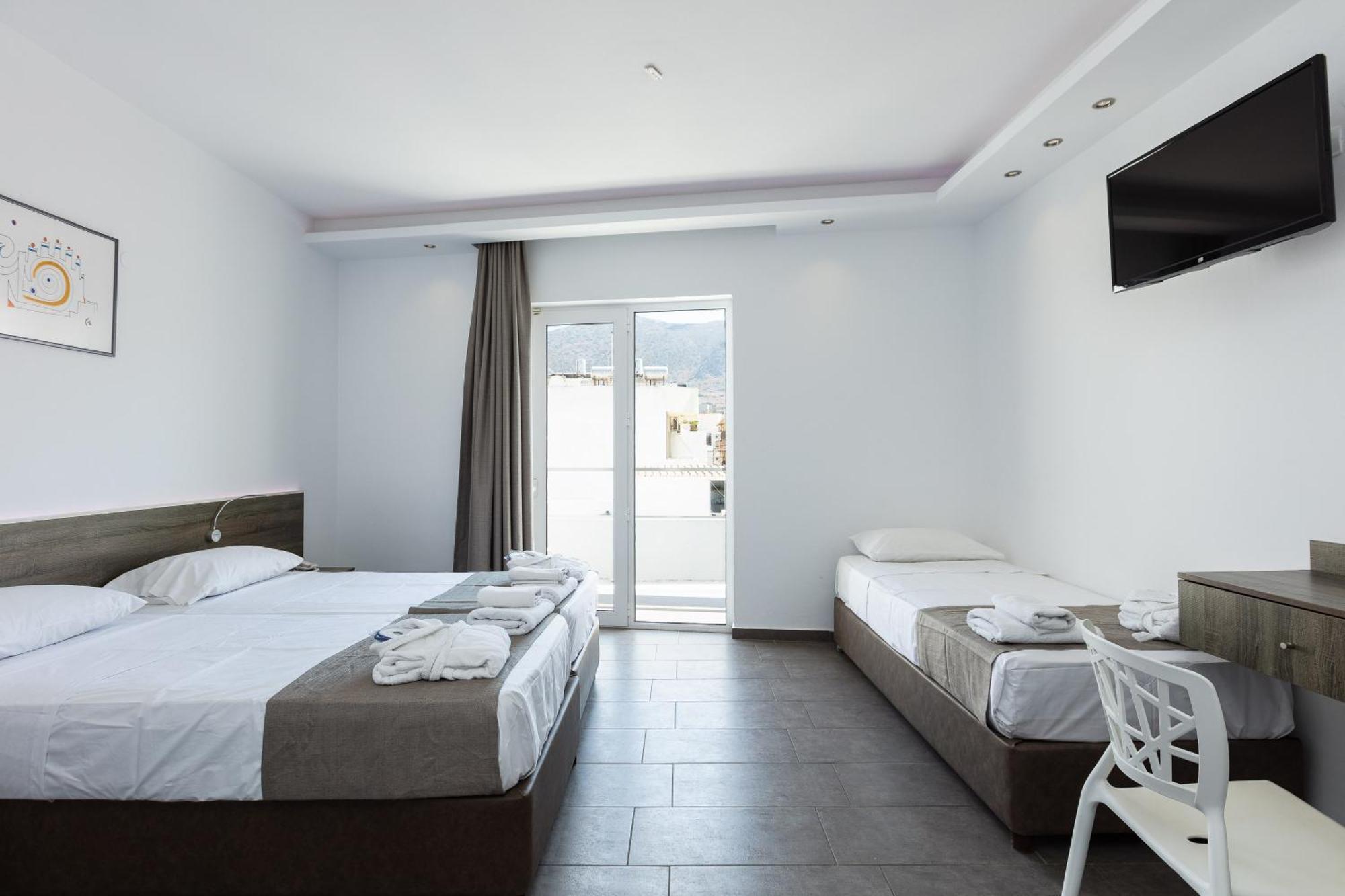 Triple Room,1273257388:JPEG