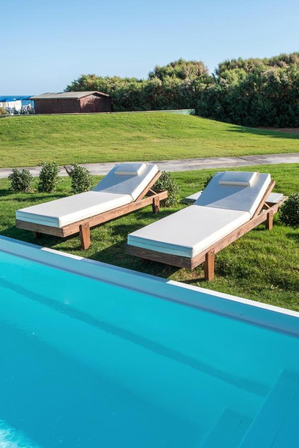 Doppelzimmer zur Meerseite mit eigenem Pool